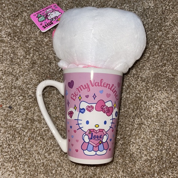 Hello kitty valentines mug and plush - Picture 2 of 2